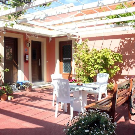 Theos Apartments Agios Stefanos Avliotes  Exterior photo